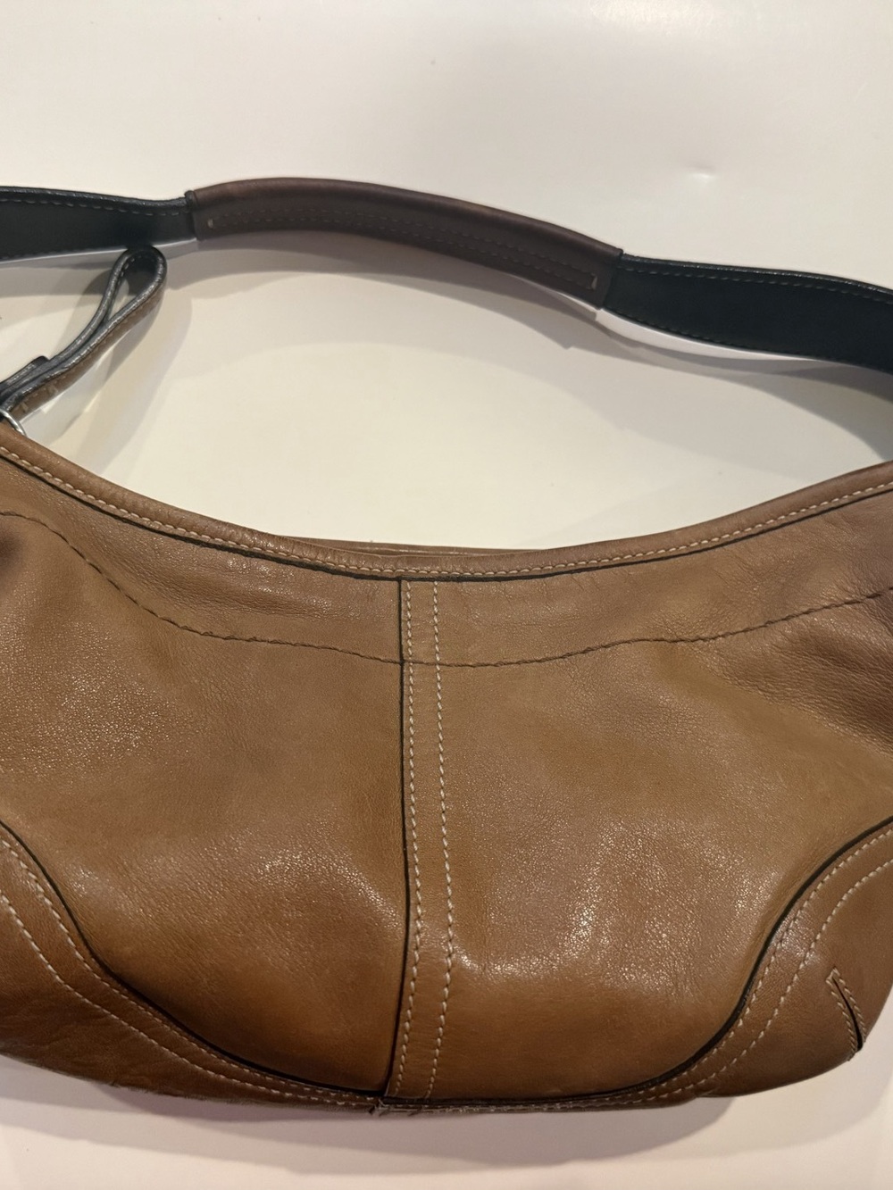 Coach Tan Leather Hobo Shoulder Bag – Vintage Soho Style D3S-9541